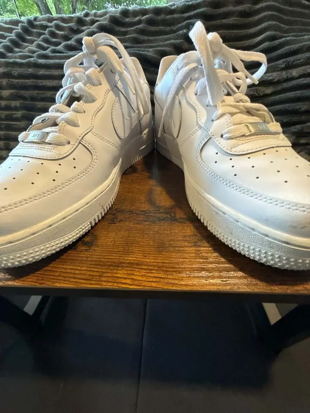 Nike white air